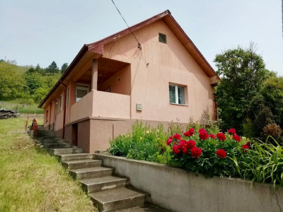 Vânzare casă individuală  în localitatea Suceagu, la 10 km de Cluj