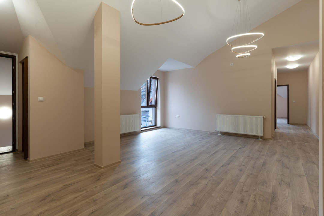 De vânzare Imobil mixt semicentral în Cluj – ideal pentru showroom, birouri etc.