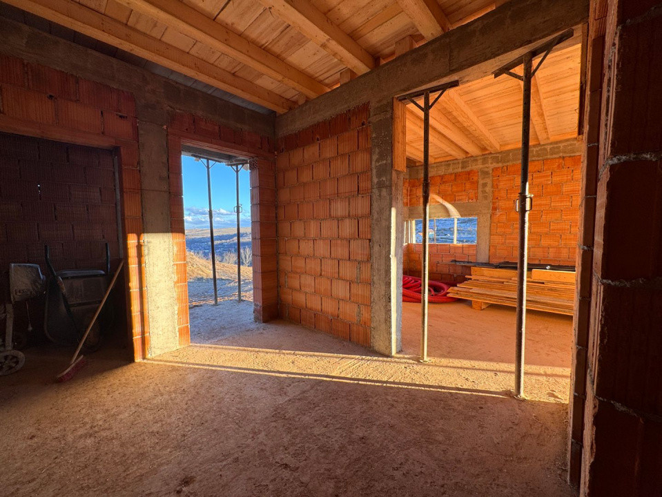 De  vanzare  casa individuala in loc.Suceagu, la 15km de Cluj-Napoca