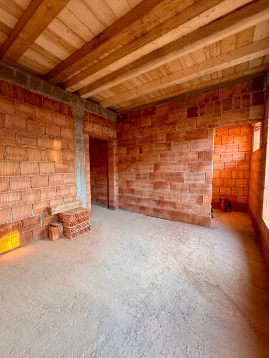 De  vanzare  casa individuala in loc.Suceagu, la 15km de Cluj-Napoca