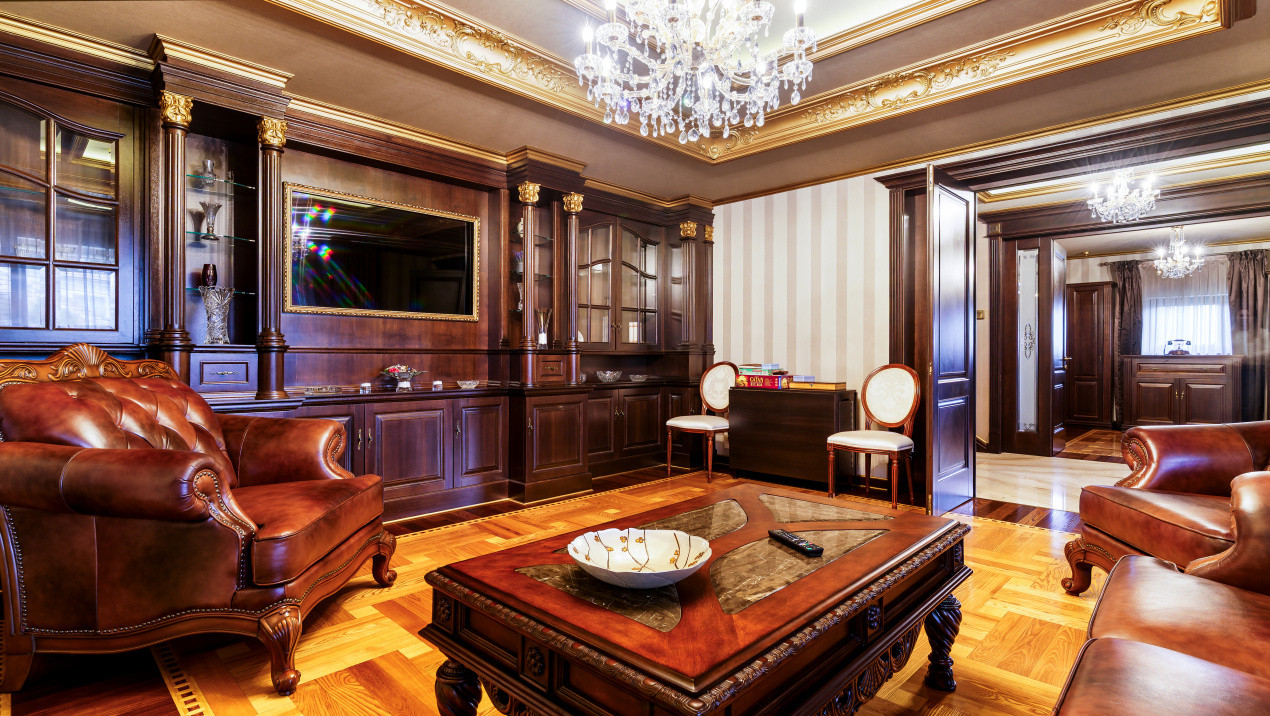 Reședință de Lux , Arhitectură Imperială și Dotări Smart Home”