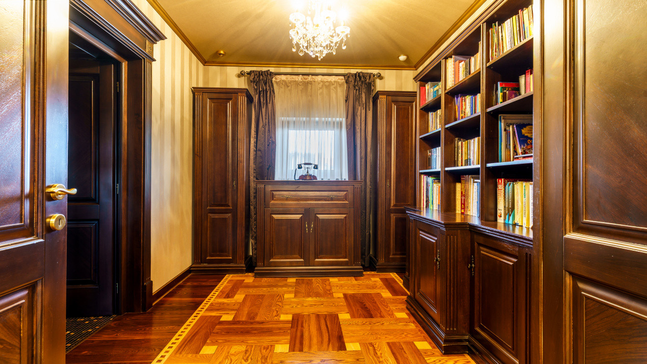 Reședință de Lux , Arhitectură Imperială și Dotări Smart Home”