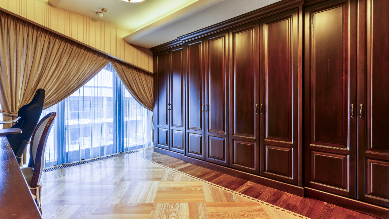 Reședință de Lux , Arhitectură Imperială și Dotări Smart Home”